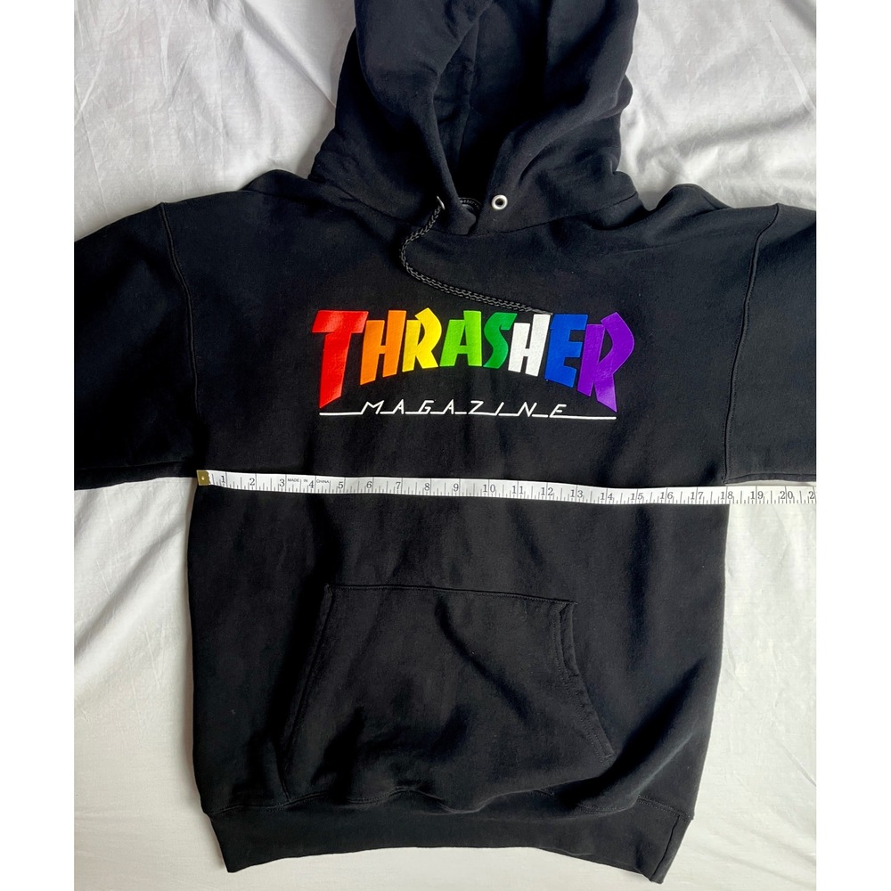 Thrasher Magazine Rainbow Logo Black Pullover Hoodie NWOT - Picture 5 of 6